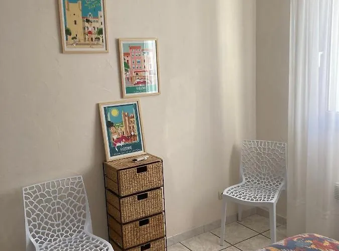 Proche Des Halles Apartment *